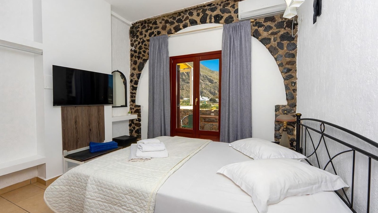 Photo of Bedroom in Perissa