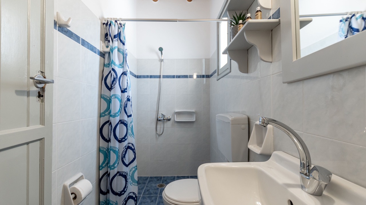 Photo of Bathroom in Koufonisia