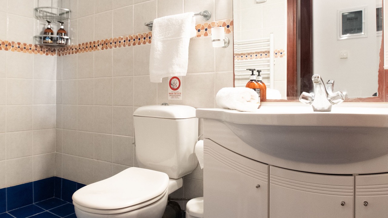 Photo of Bathroom in Kanalia