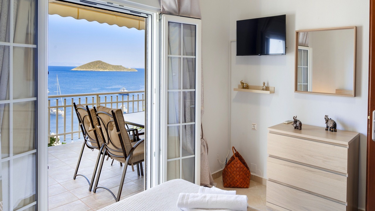 Photo of Bedroom in Panteli