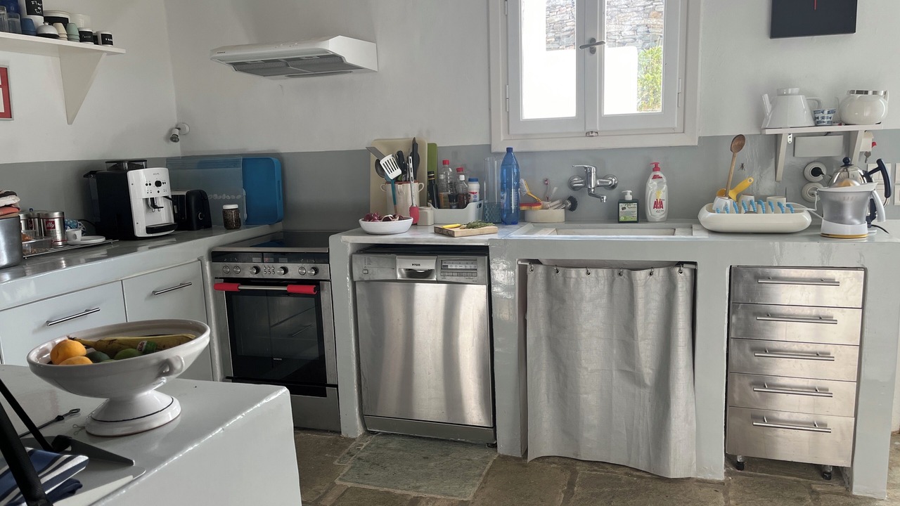 Photo of Kitchen in Platis Gialos