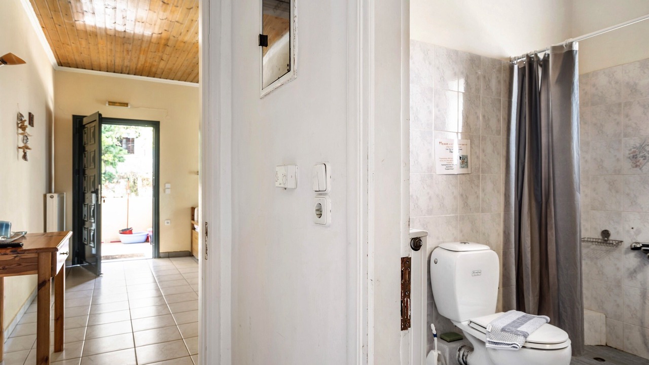 Photo of Bathroom in Agios Ioannis