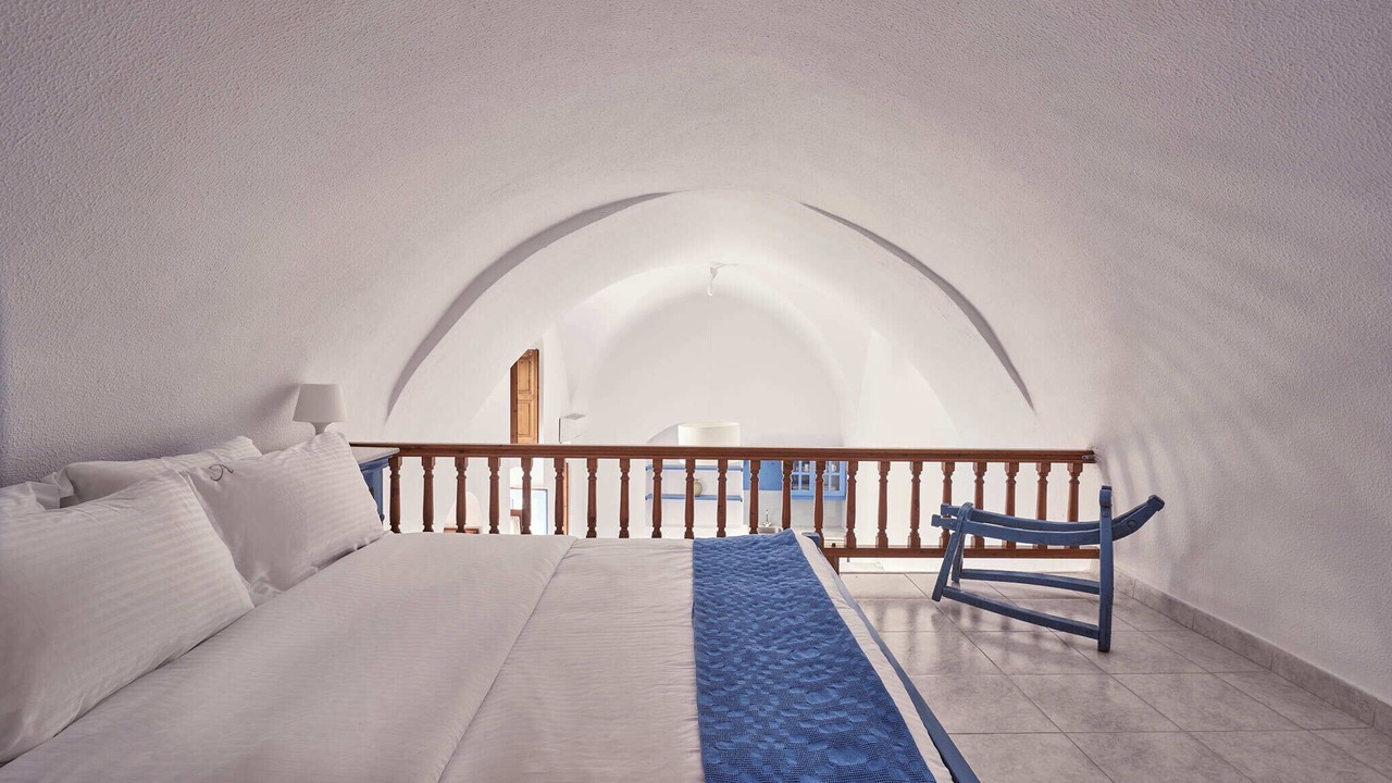 Photo of Bedroom in Fira