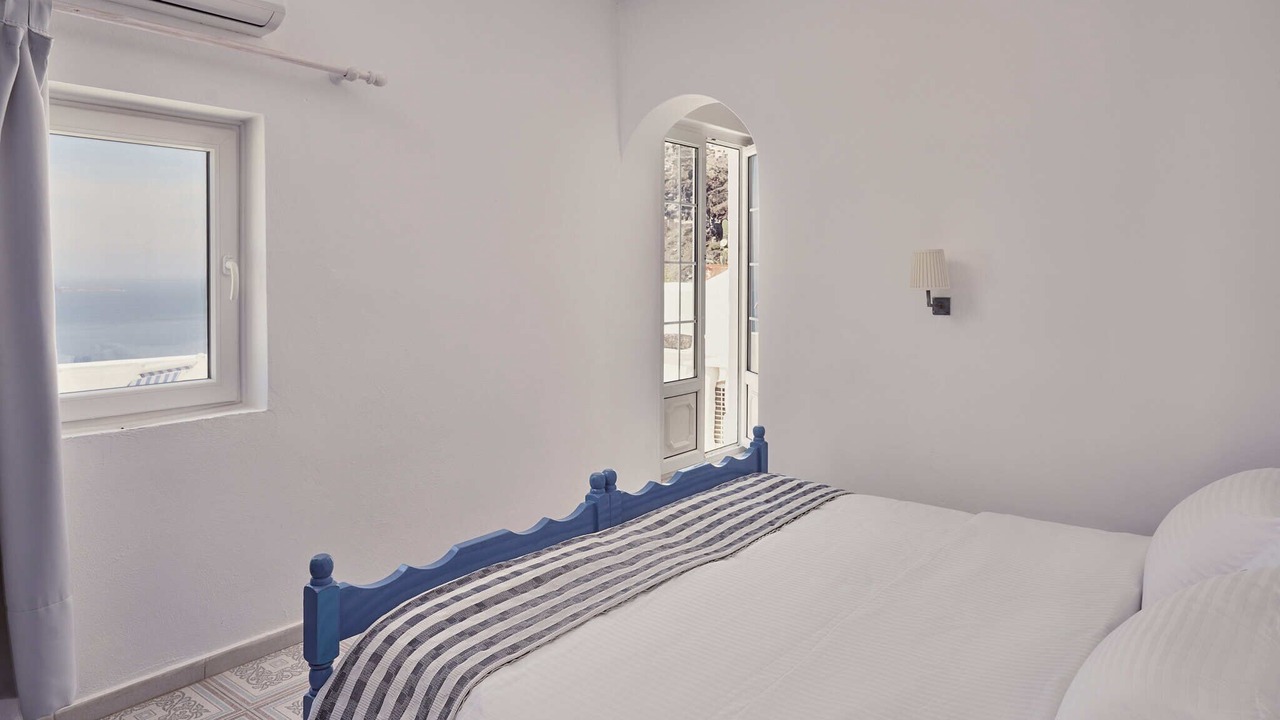Photo of Bedroom in Fira