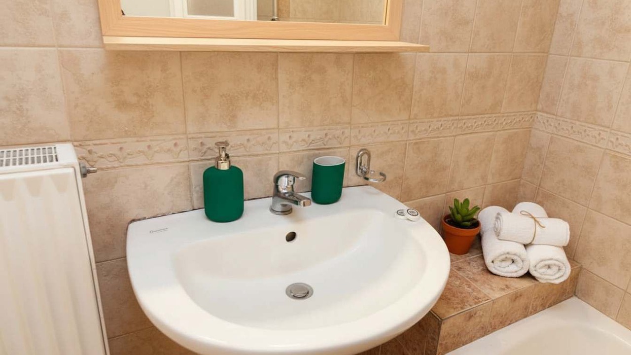 Photo of Bathroom in Pasalimani