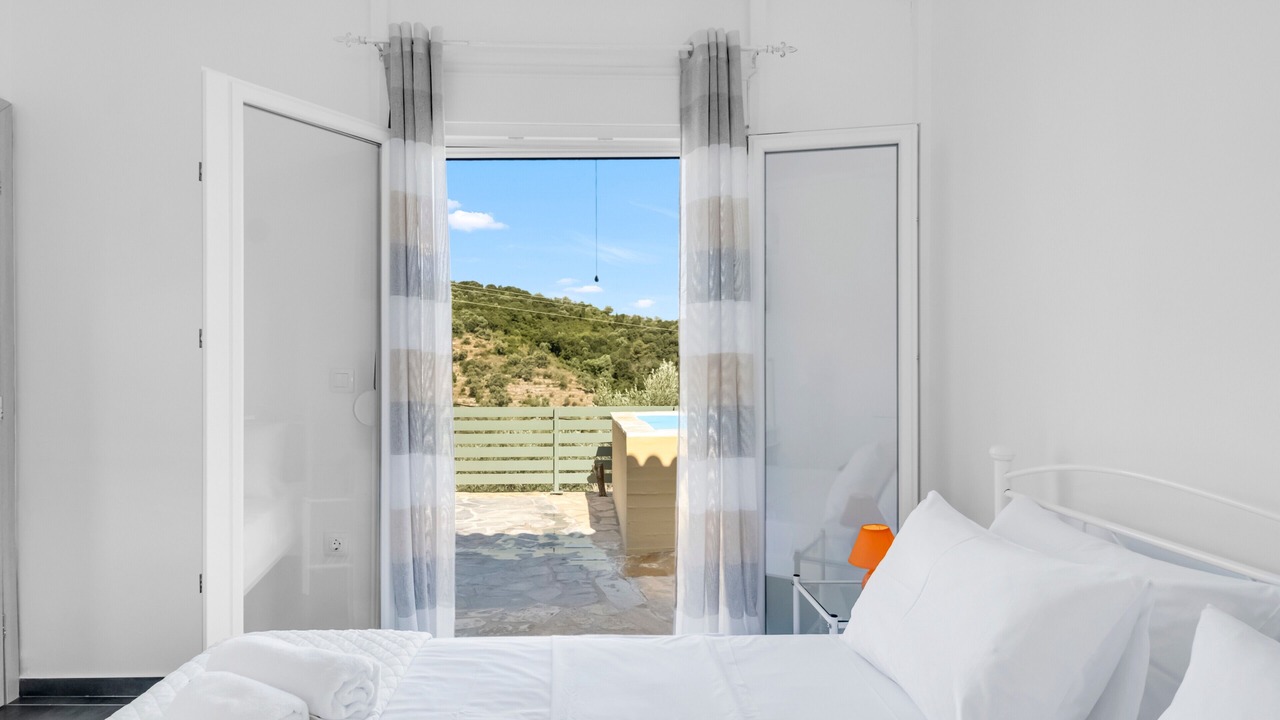 Photo of Bedroom in Katomerion