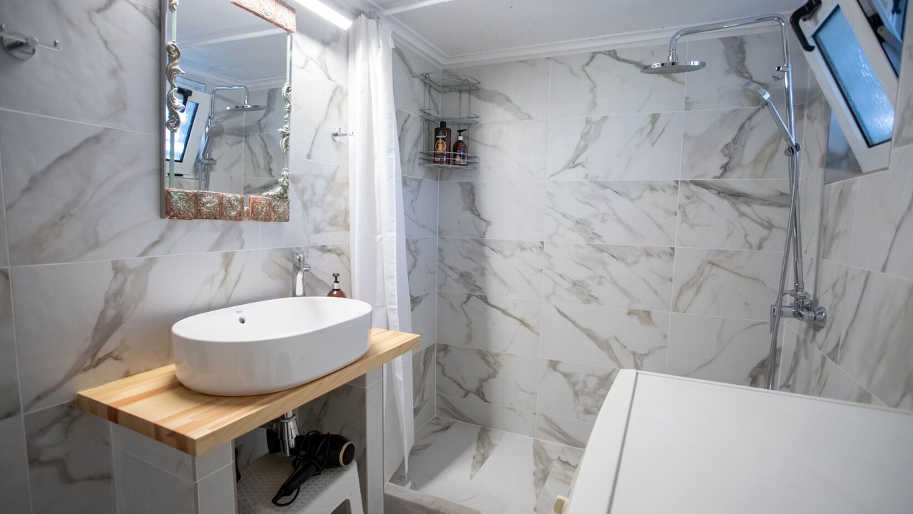 Photo of Bathroom in Gerolimenas