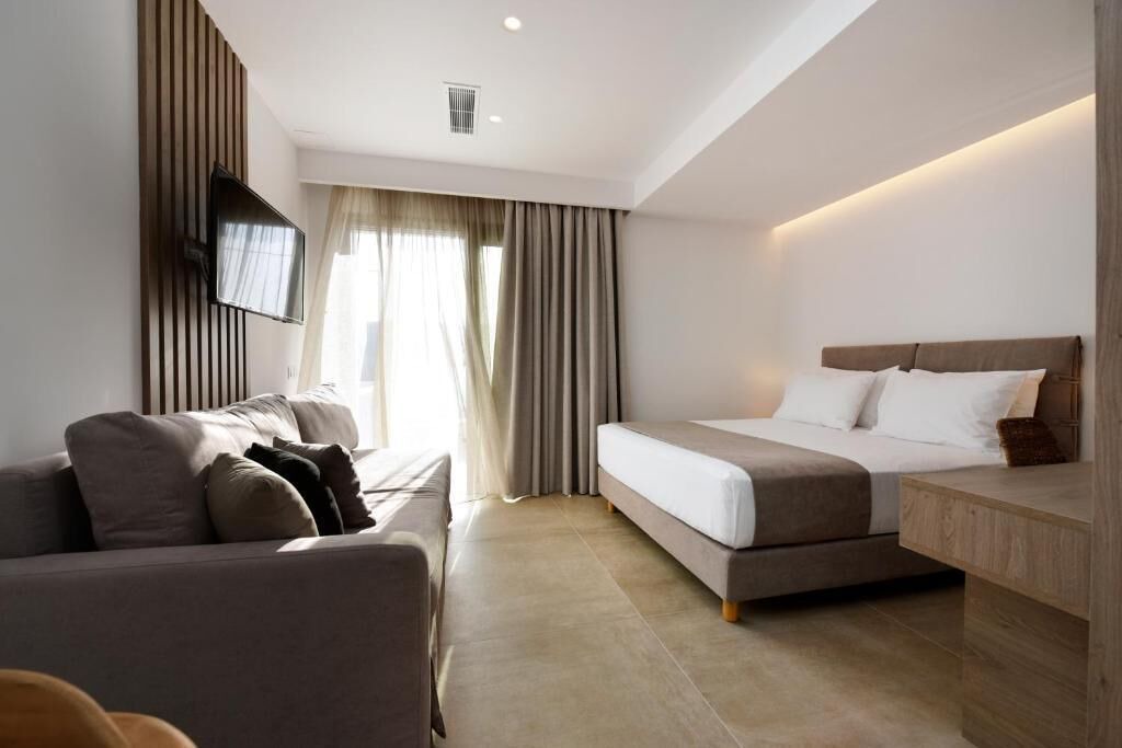 Photo of Bedroom in Adamas