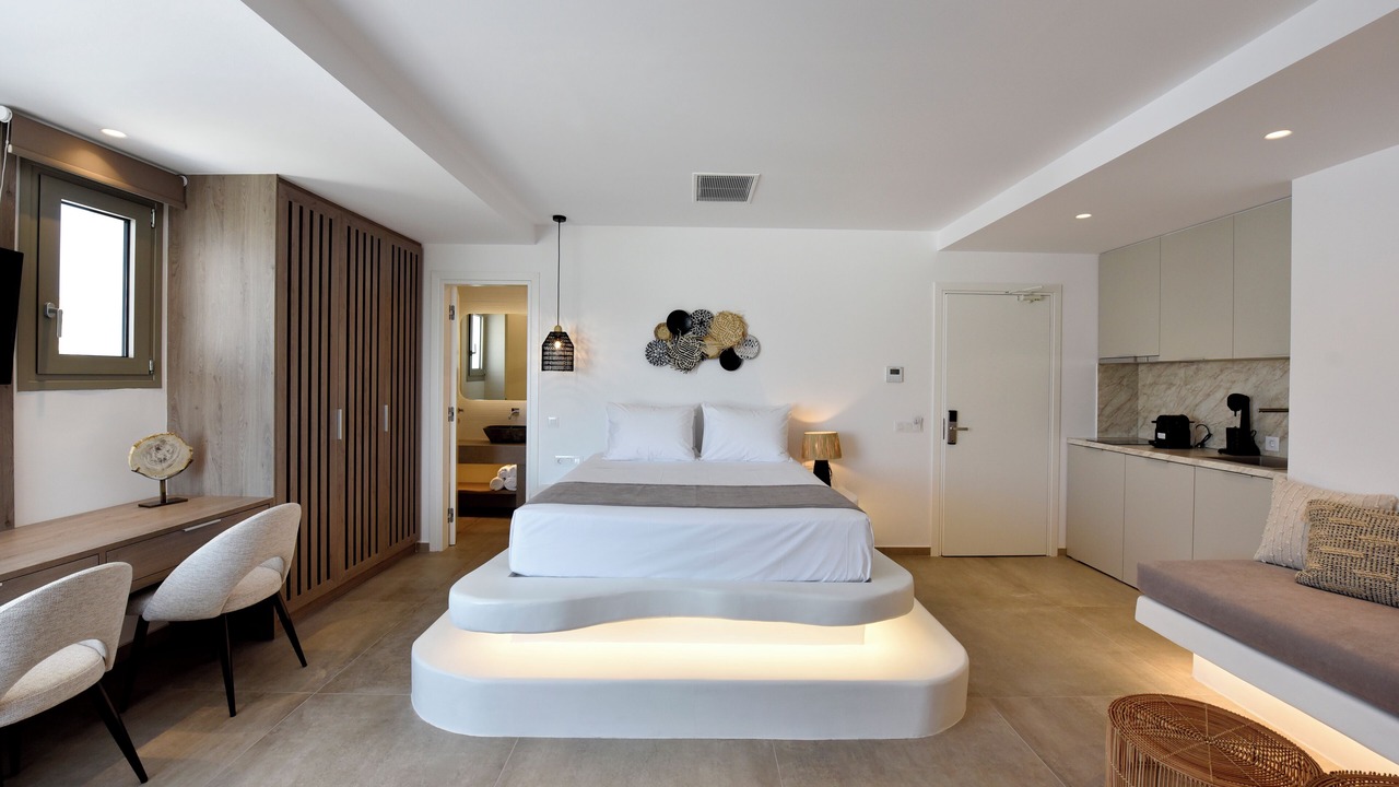 Photo of Bedroom in Adamas