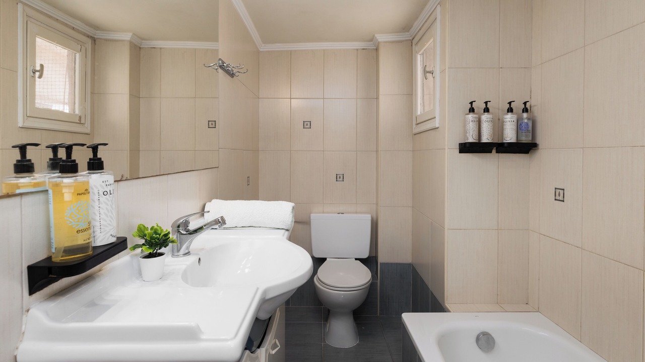 Photo of Bathroom in Thessaloniki City Centre