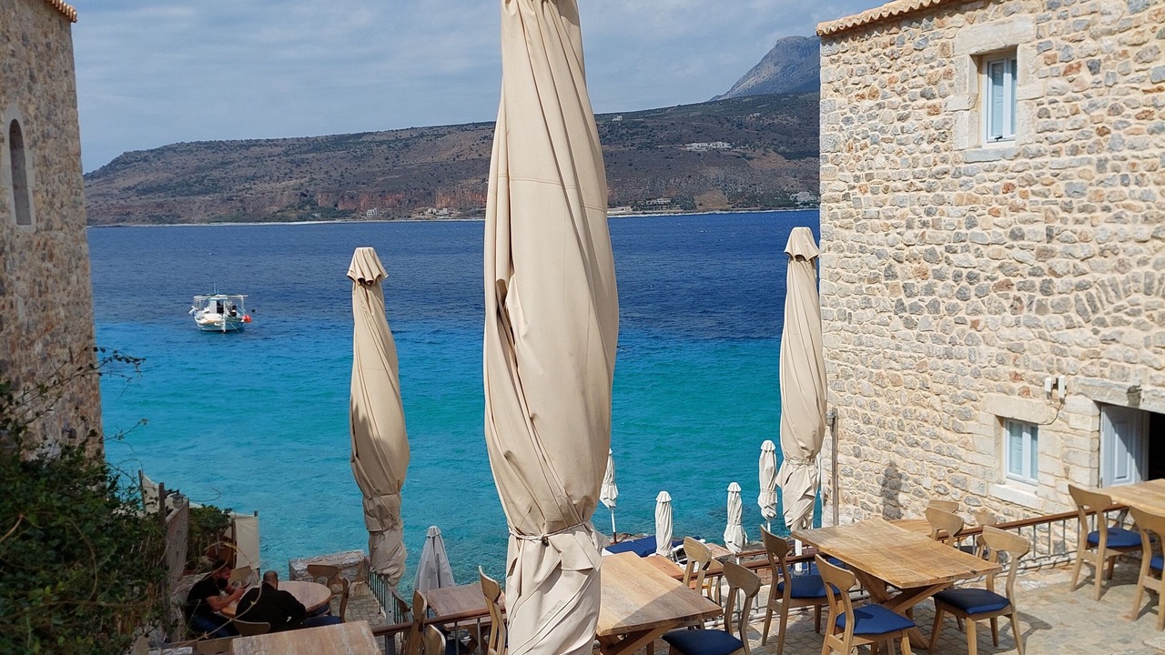Photo of Outdoor in West Mani