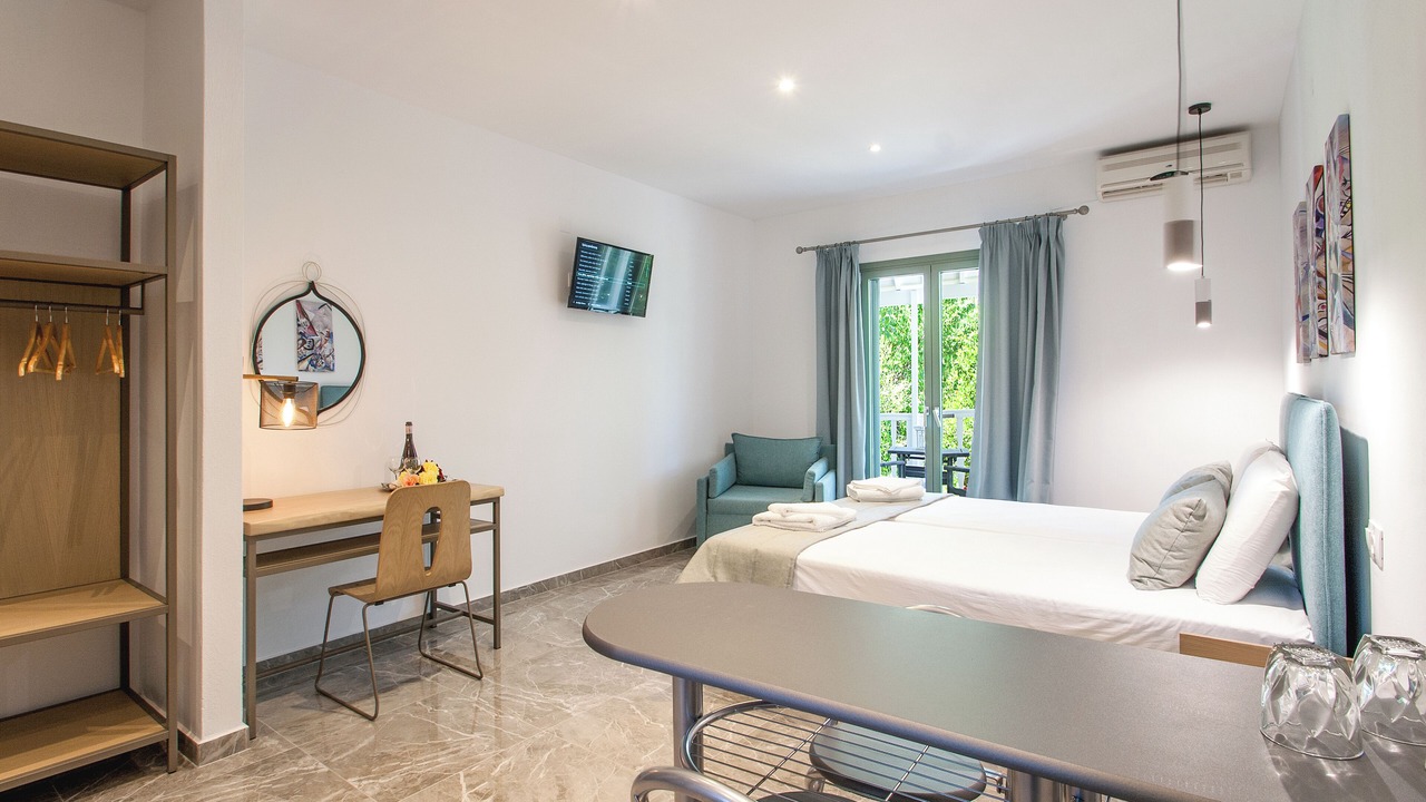 Photo of Bedroom in Koukounaries