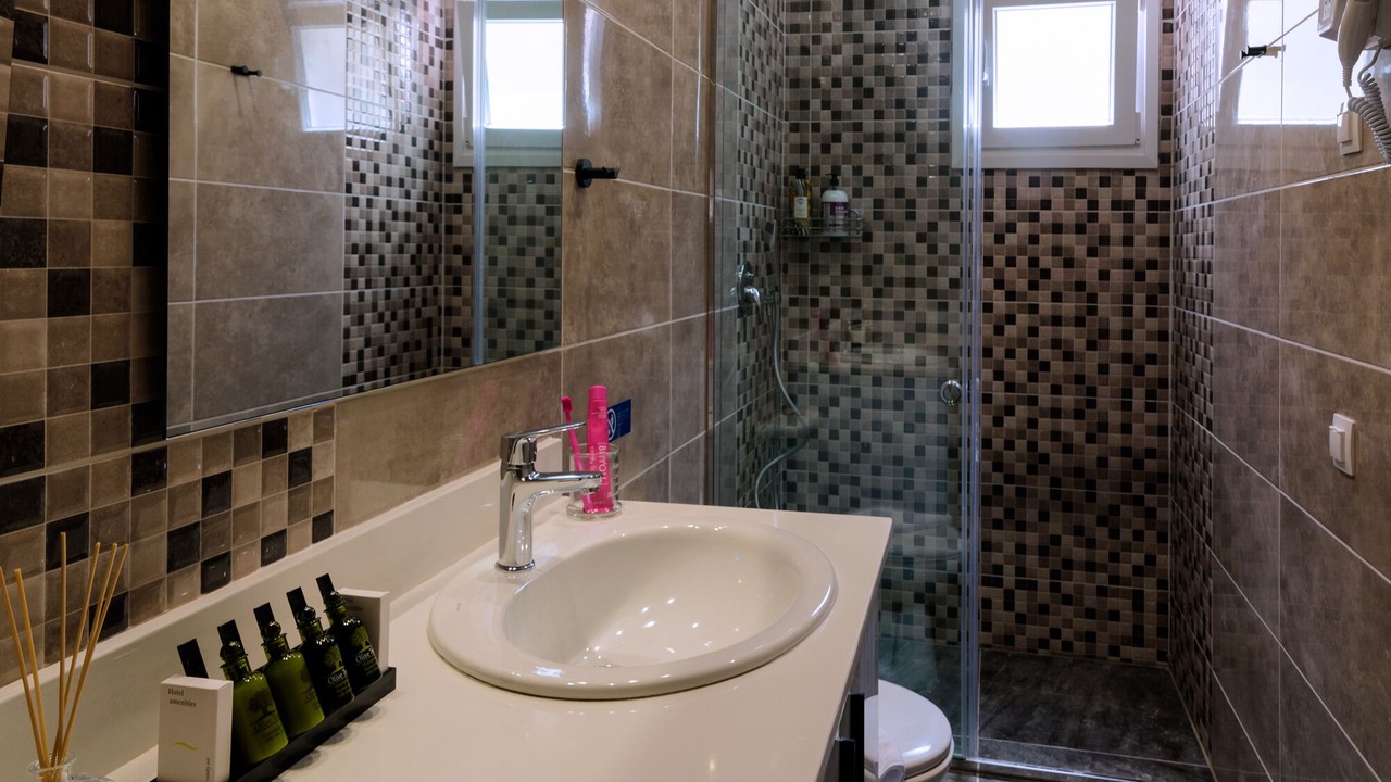 Photo of Bathroom in Neos Kosmos