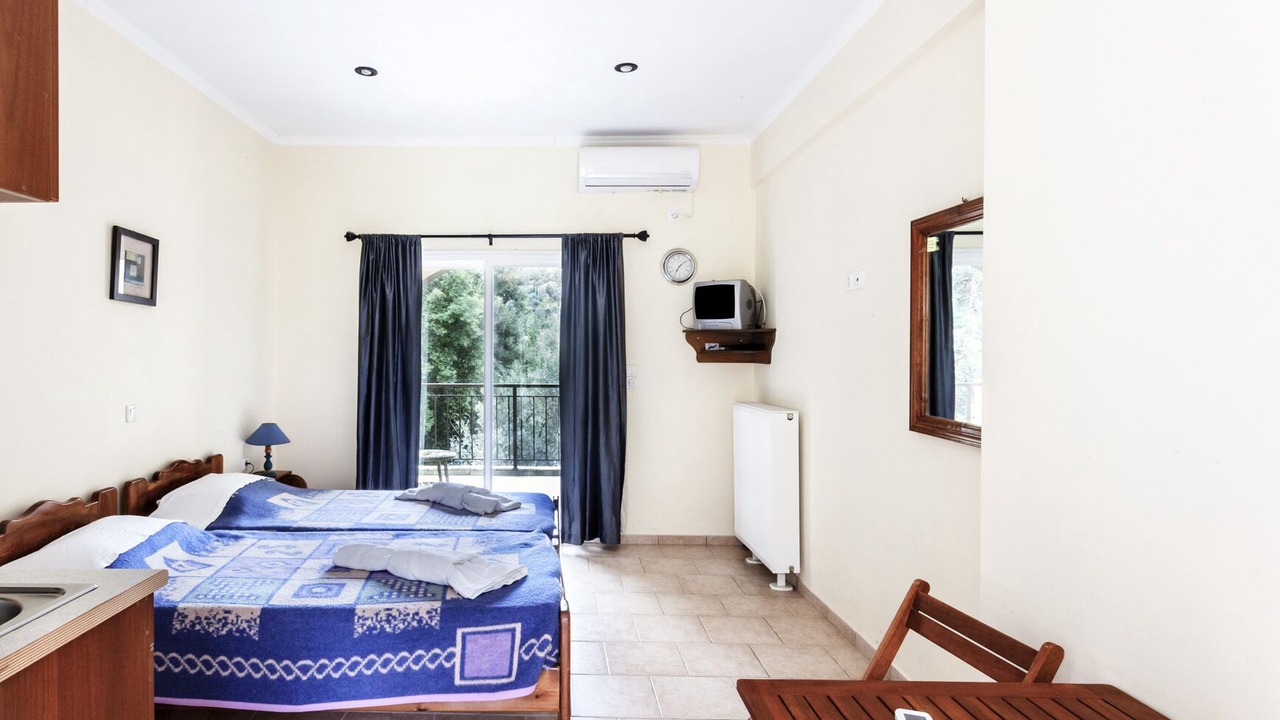 Photo of Bedroom in Armenistis