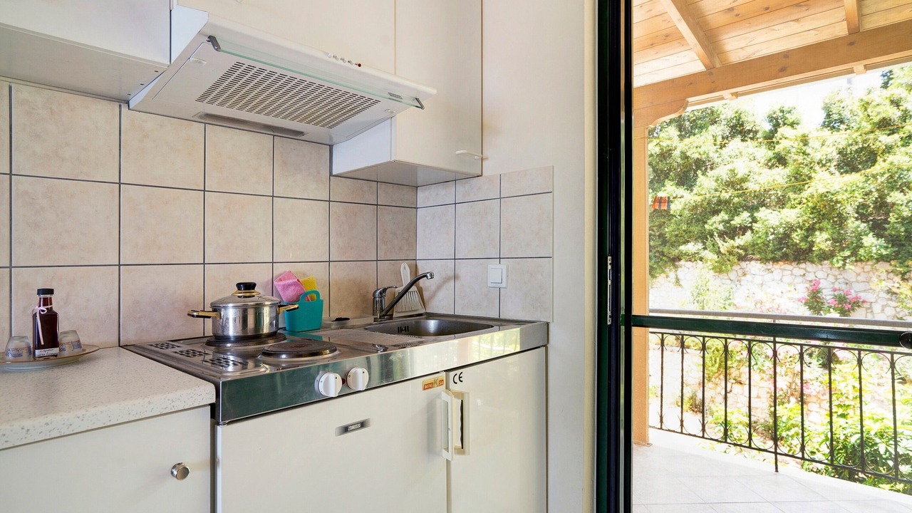 Photo of Kitchen in Mikros Gialos