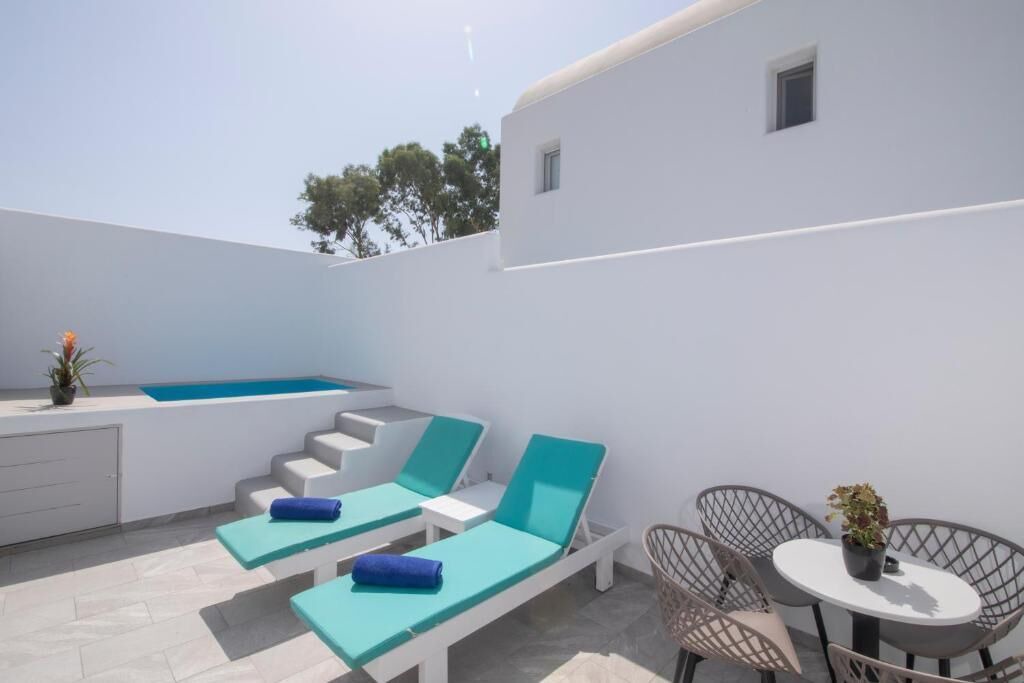 Photo of Outdoor in Perissa