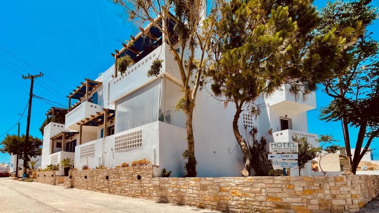 Photo of Outdoor in Adamas