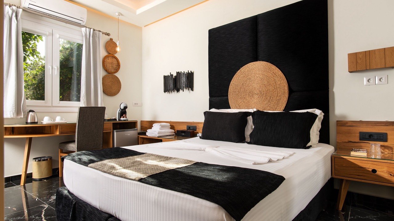 Photo of Bedroom in Adamas