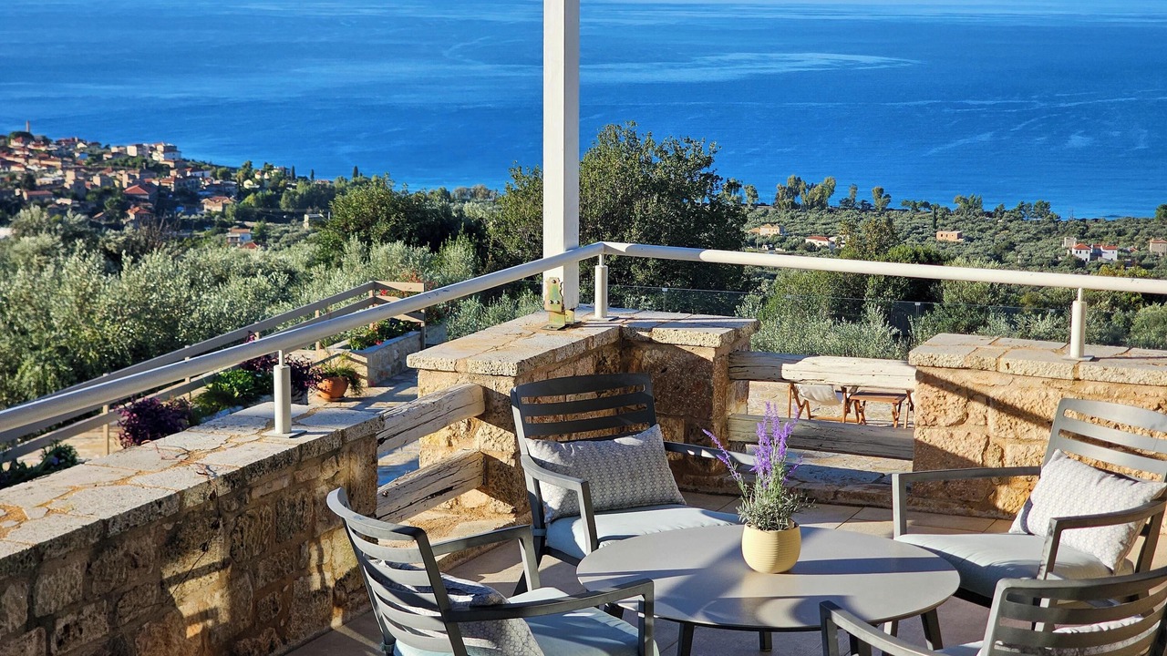 Photo of Patio Balcony in Kardamyli
