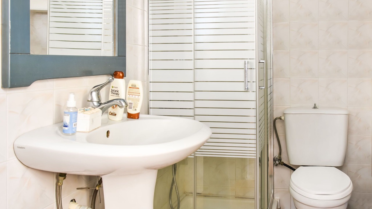 Photo of Bathroom in Azolimnos