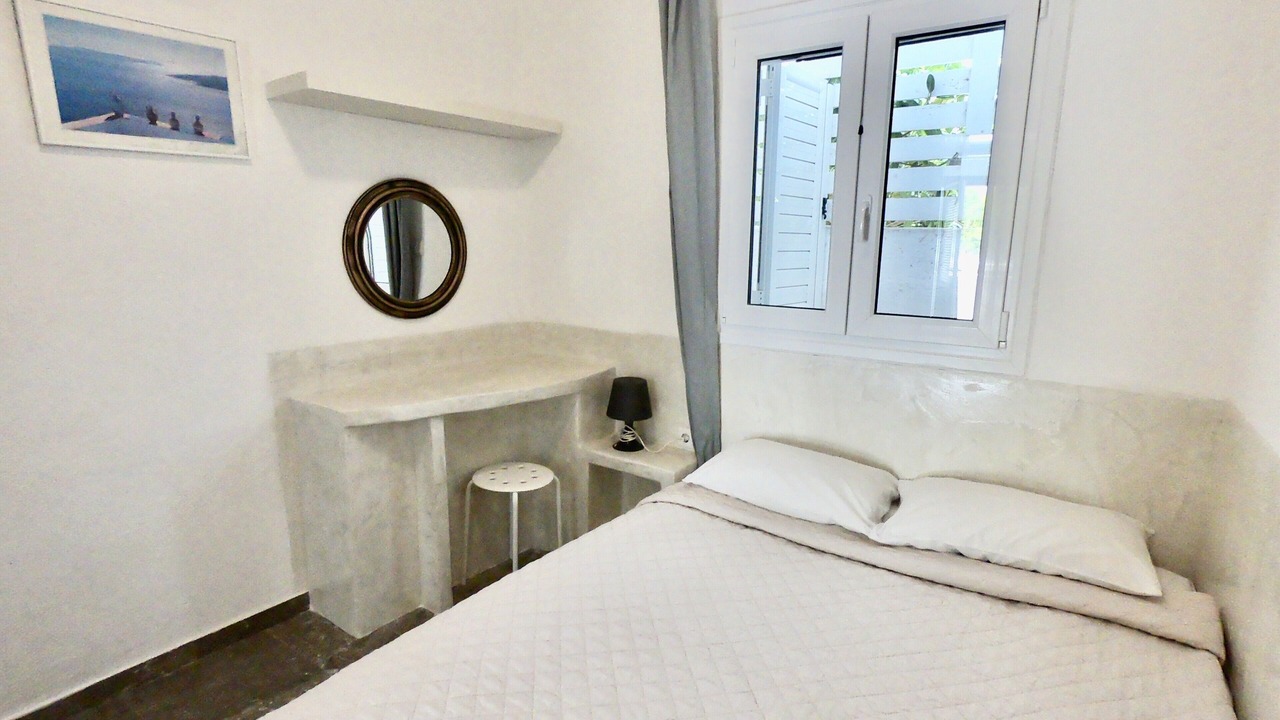 Photo of Bedroom in Perissa