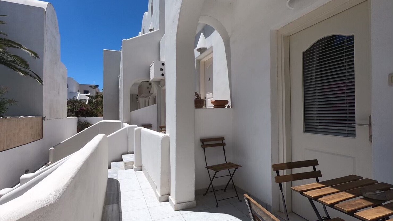 Photo of Outdoor in Perissa