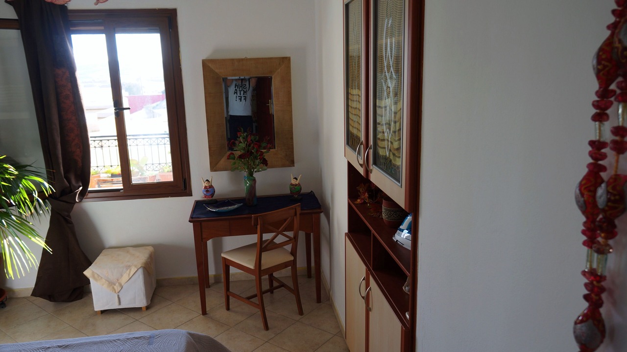 Photo of Bedroom in Fira
