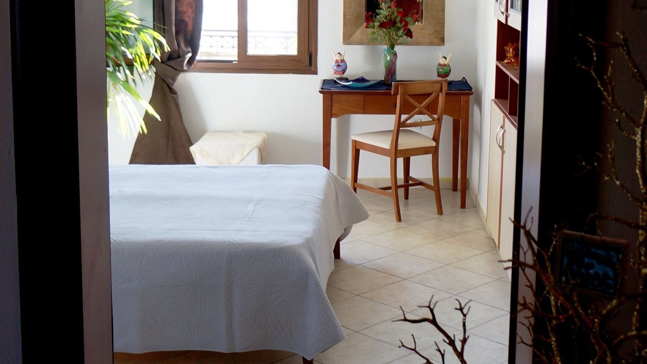 Photo of Bedroom in Fira