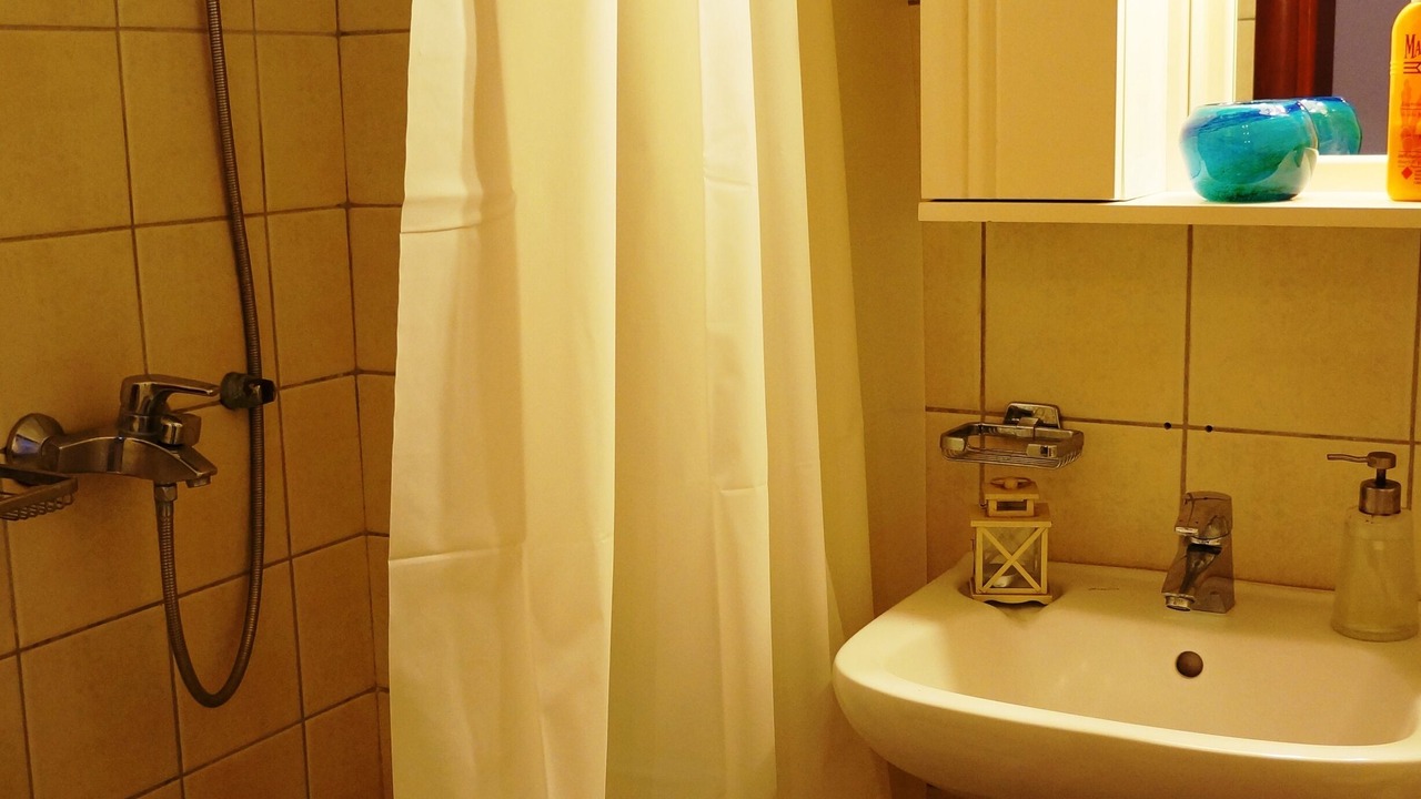 Photo of Bathroom in Fira