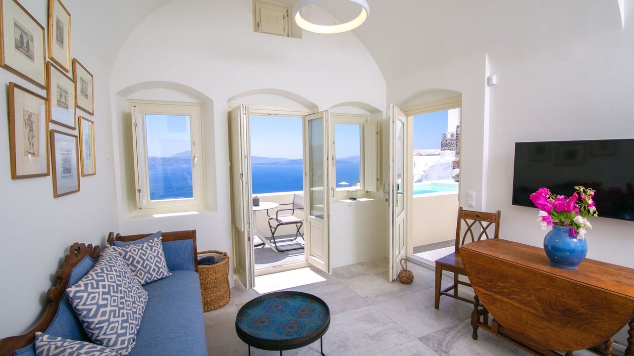 Photo of Others in Oia