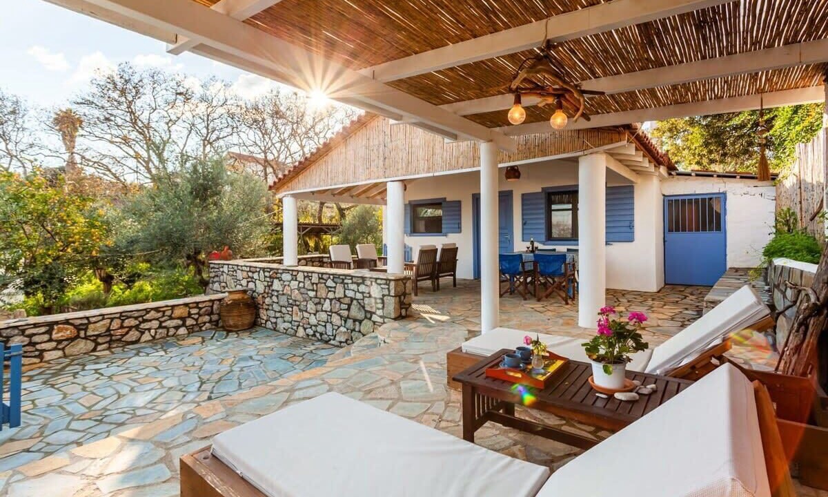 Photo of Outdoor in Aipeia