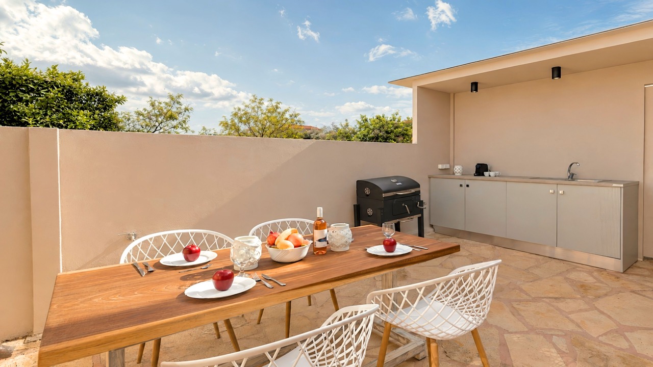 Photo of Outdoor in Dramia