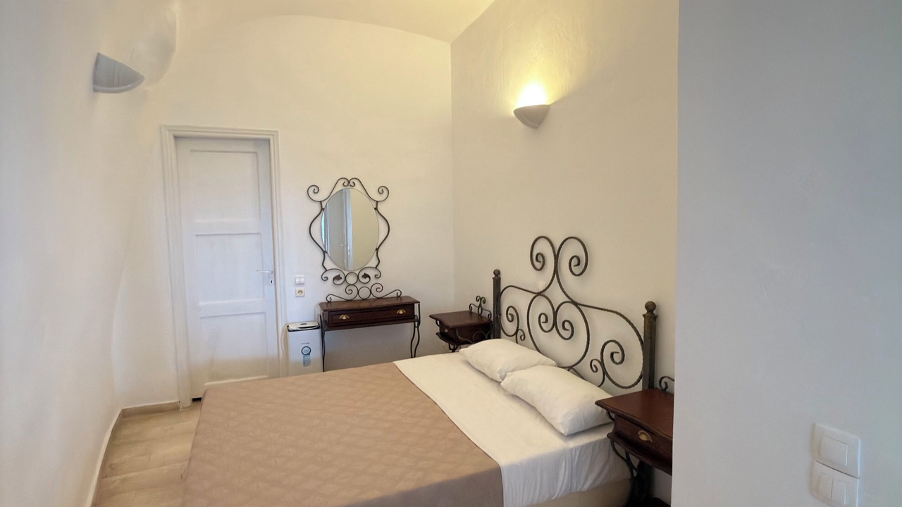 Photo of Bedroom in Firostefani