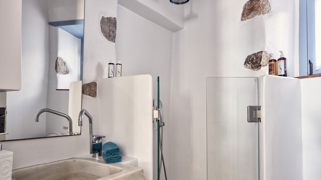 Photo of Bathroom in Skala
