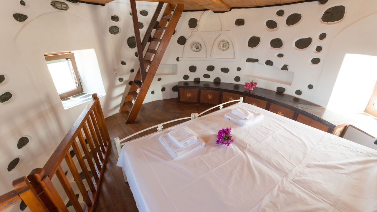 Photo of Bedroom in Alonnisos Old Town