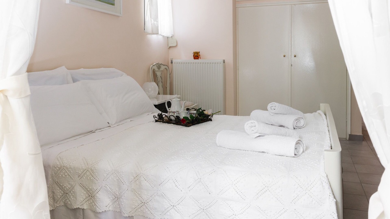 Photo of Bedroom in Neoi Epivates