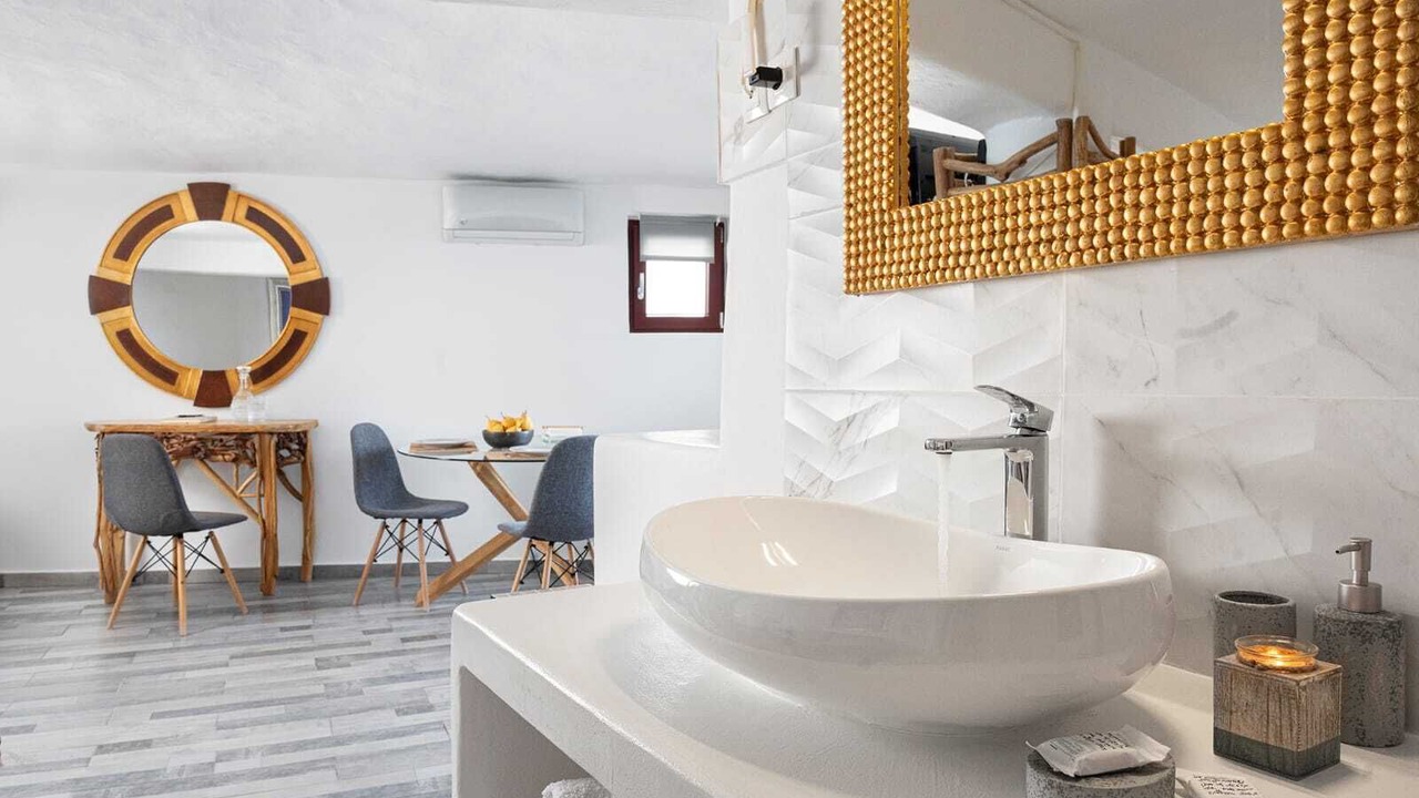 Photo of Bathroom in Milos