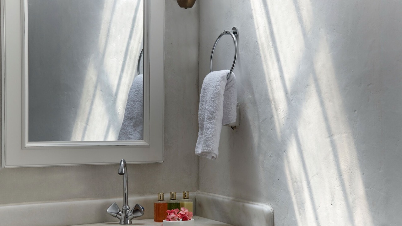Photo of Bathroom in Fira
