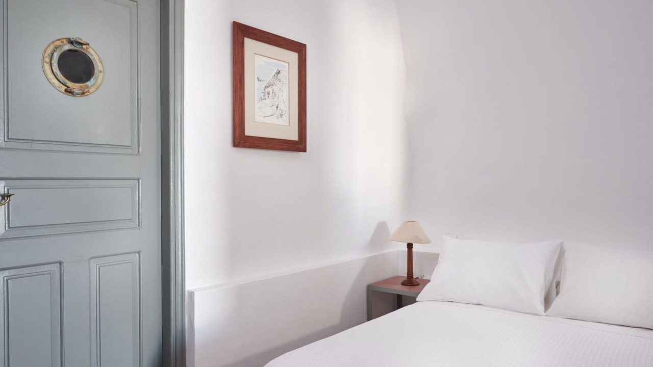 Photo of Bedroom in Fira