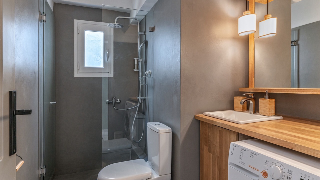 Photo of Bathroom in Kerameikos