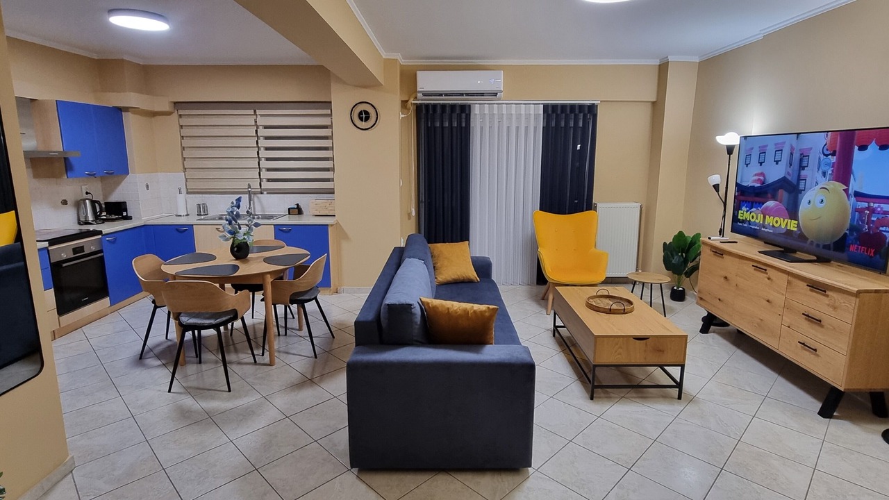 Photo of Livingroom in Keratsini-Drapetsona