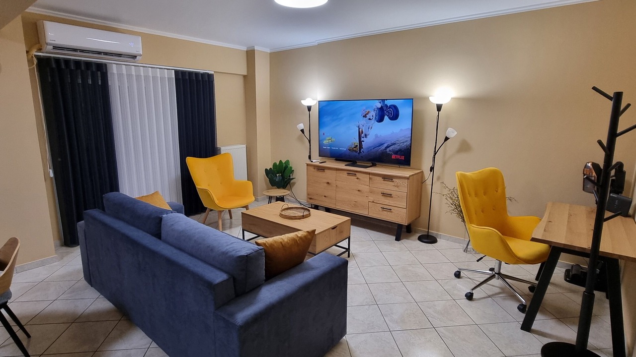Photo of Livingroom in Keratsini-Drapetsona
