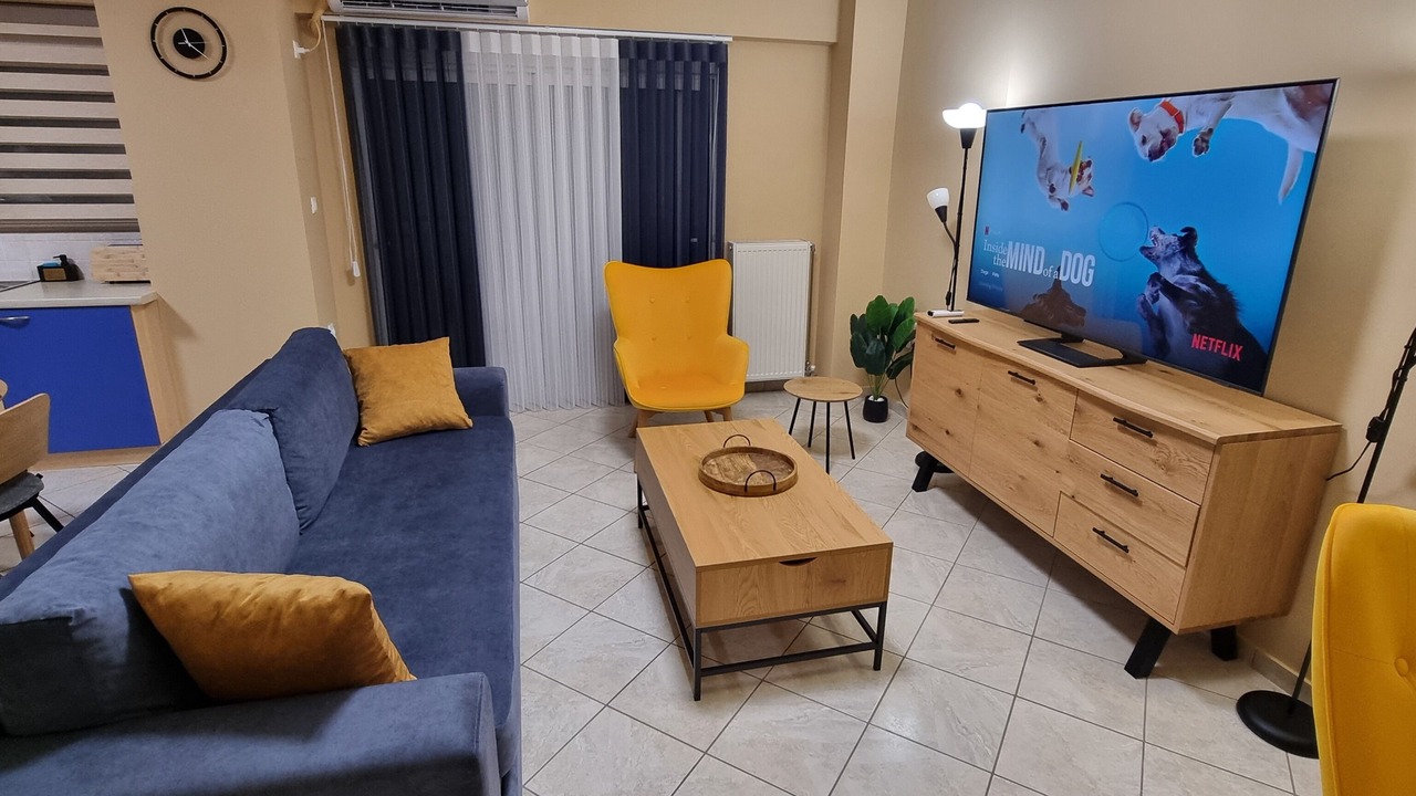 Photo of Livingroom in Keratsini-Drapetsona
