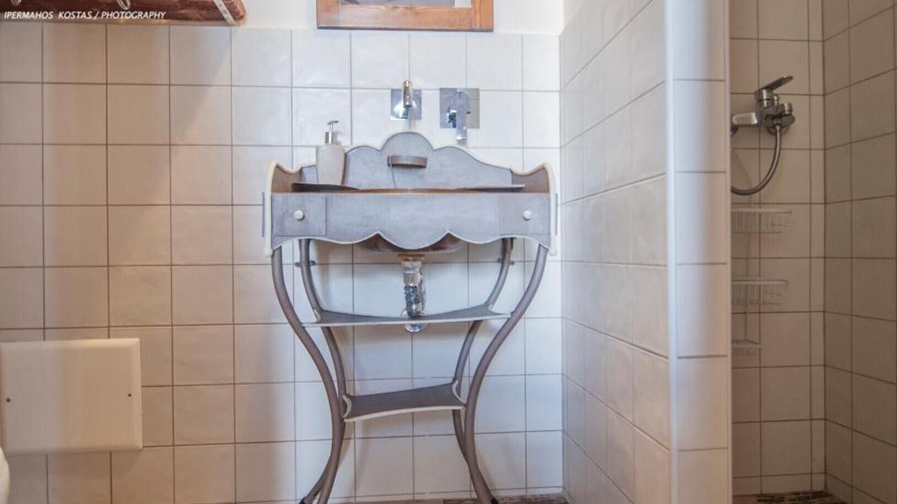 Photo of Bathroom in Ano Siros