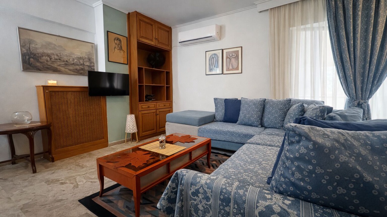 Photo of Livingroom in Peiraiki