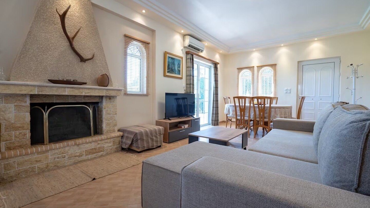 Photo of Livingroom in Tanagra