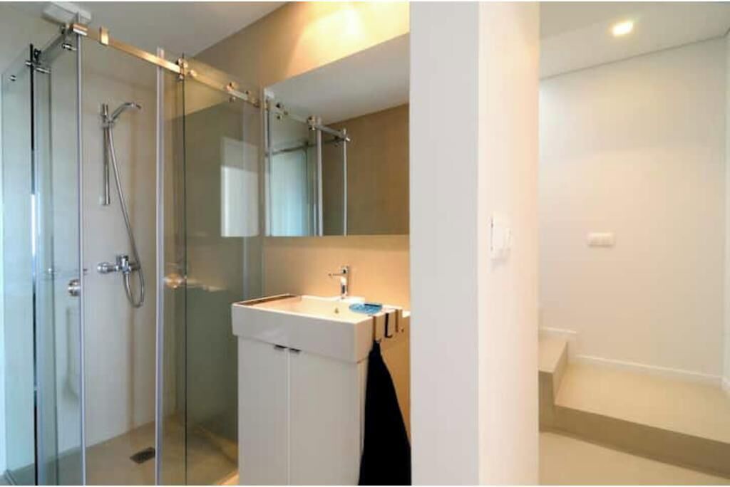 Photo of Bathroom in Ios