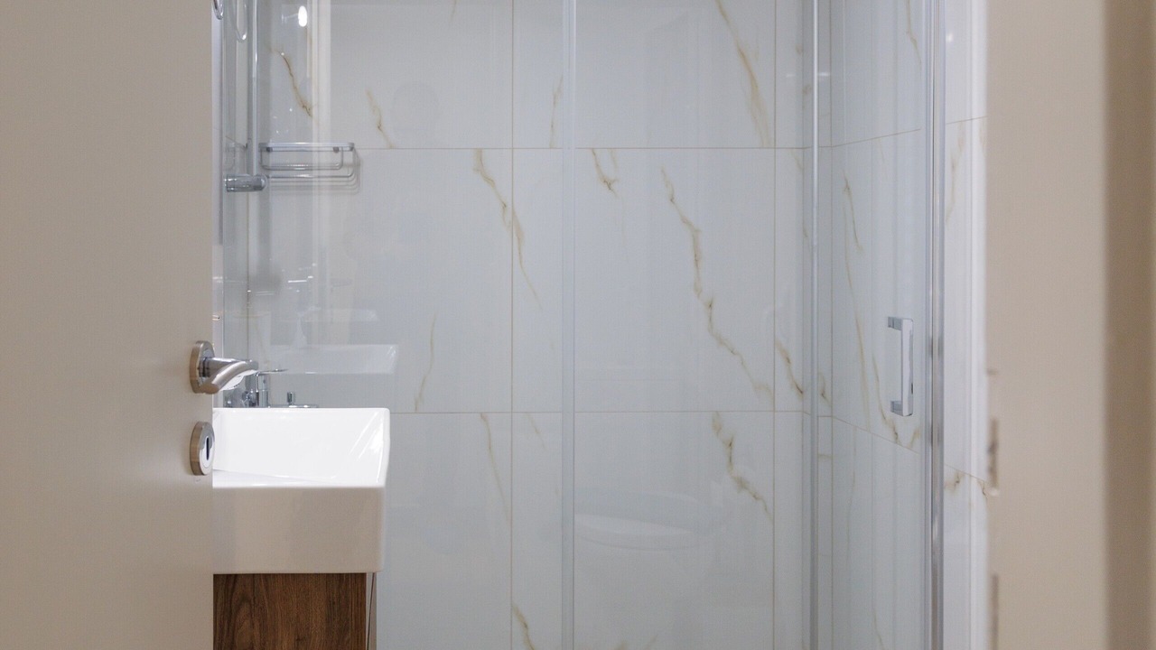 Photo of Bathroom in Metaxourgio