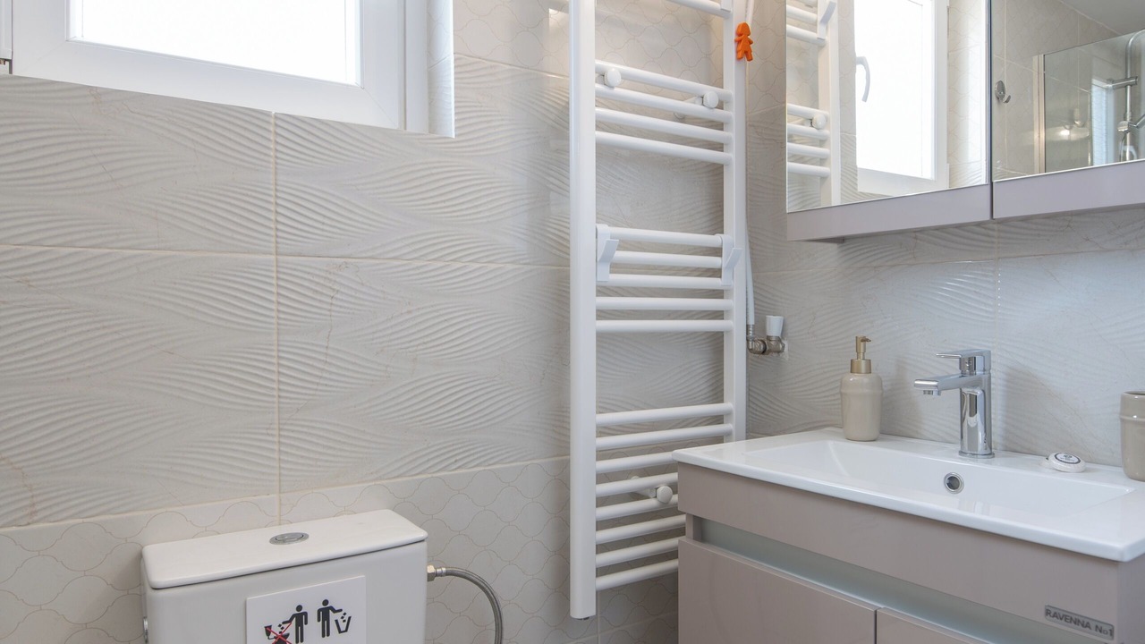 Photo of Bathroom in Pasalimani