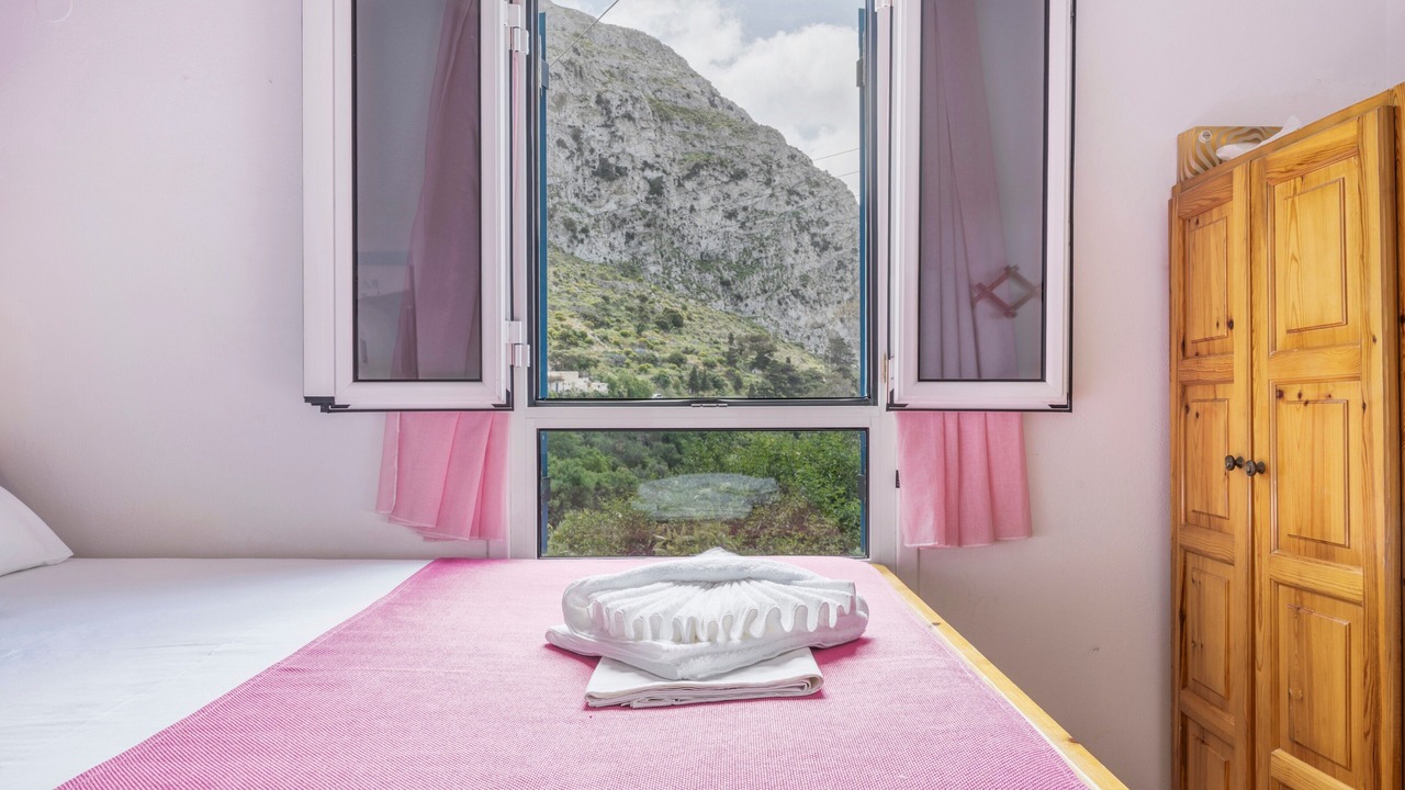 Photo of Bedroom in Aegiali
